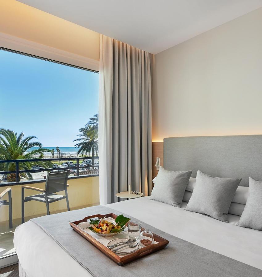 Hotel Restaurant Ceferino Vilanova i la Geltrú Dış mekan fotoğraf
