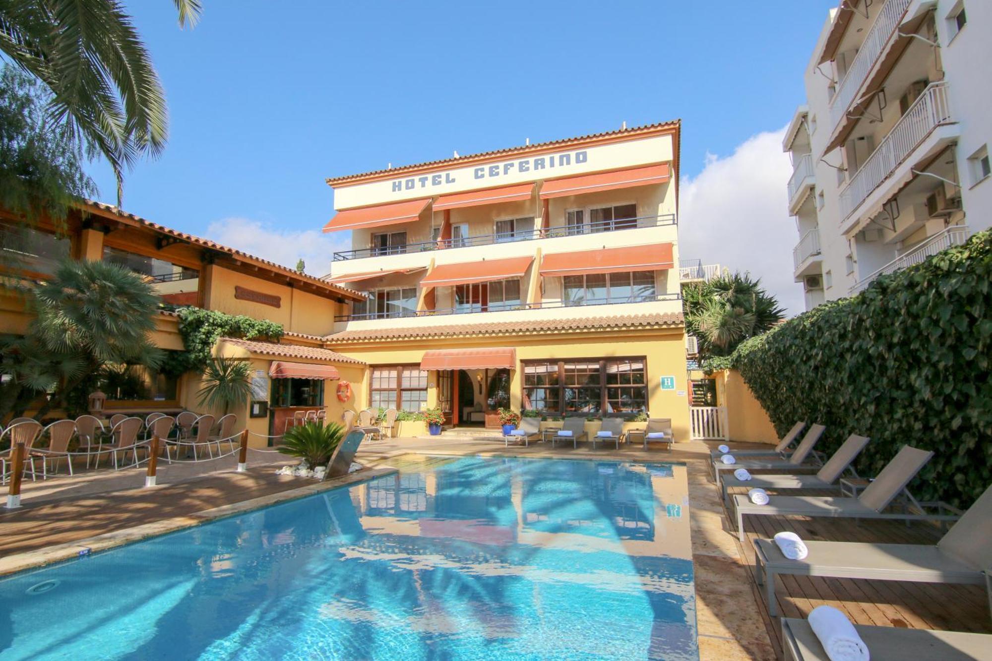 Hotel Restaurant Ceferino Vilanova i la Geltrú Dış mekan fotoğraf