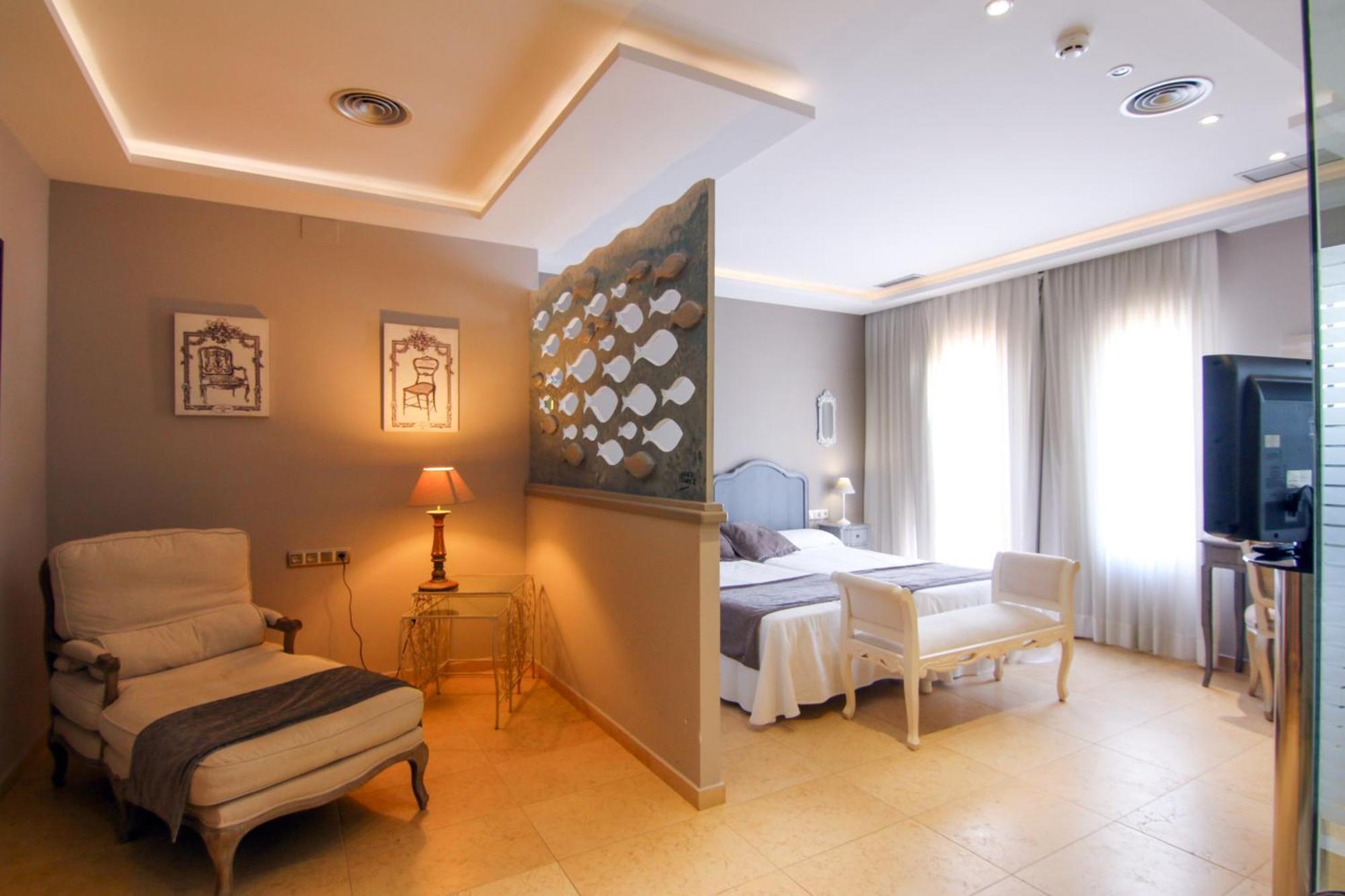 Hotel Restaurant Ceferino Vilanova i la Geltrú Dış mekan fotoğraf