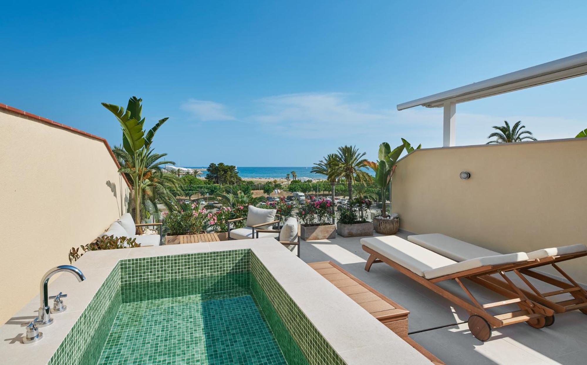 Hotel Restaurant Ceferino Vilanova i la Geltrú Dış mekan fotoğraf